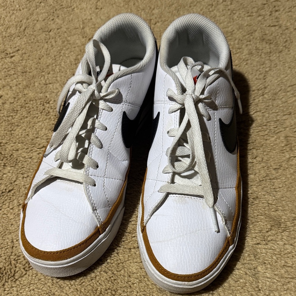Nike Court Legacy